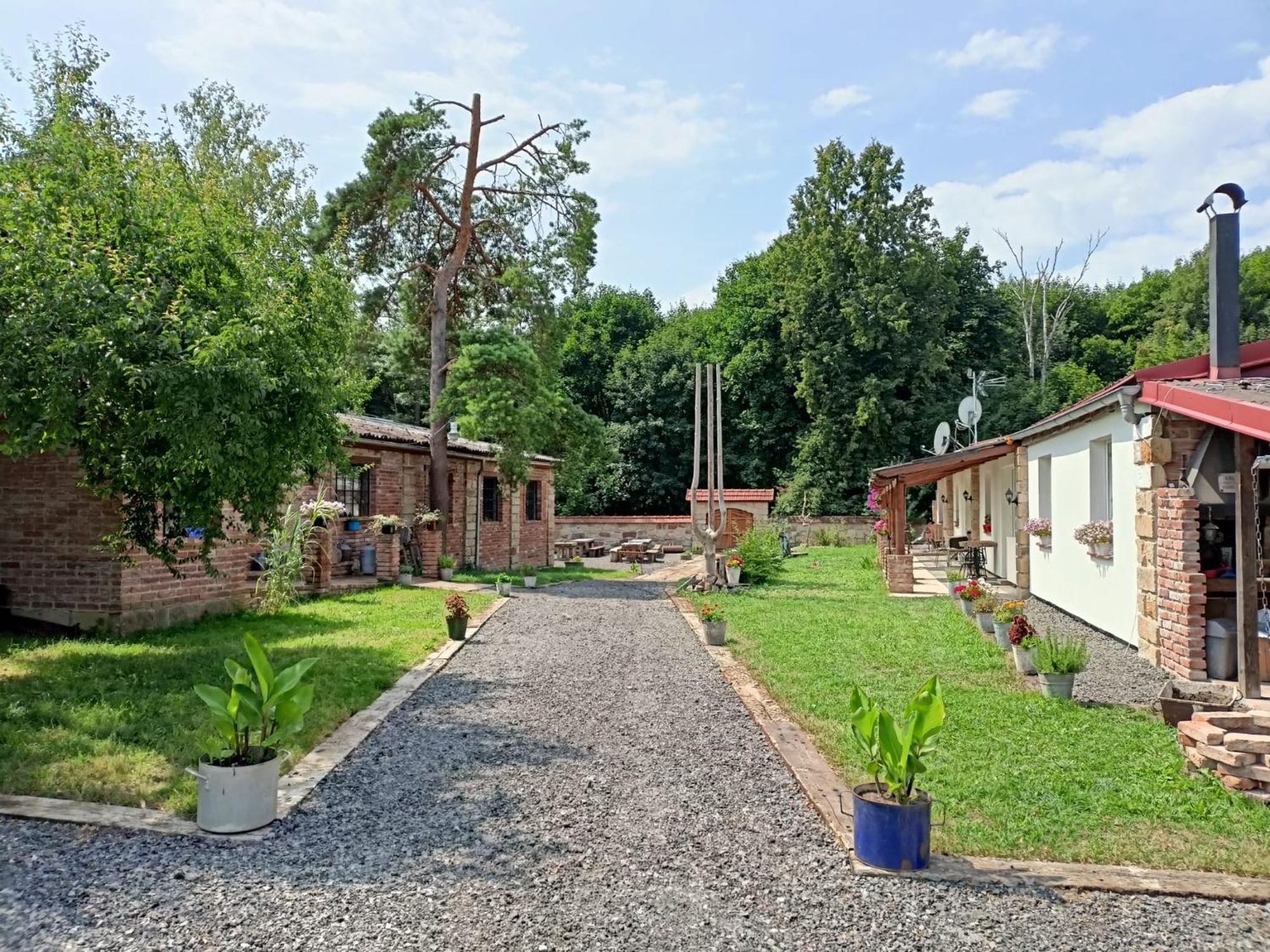 Green Apartments Lustenice Zewnętrze zdjęcie
